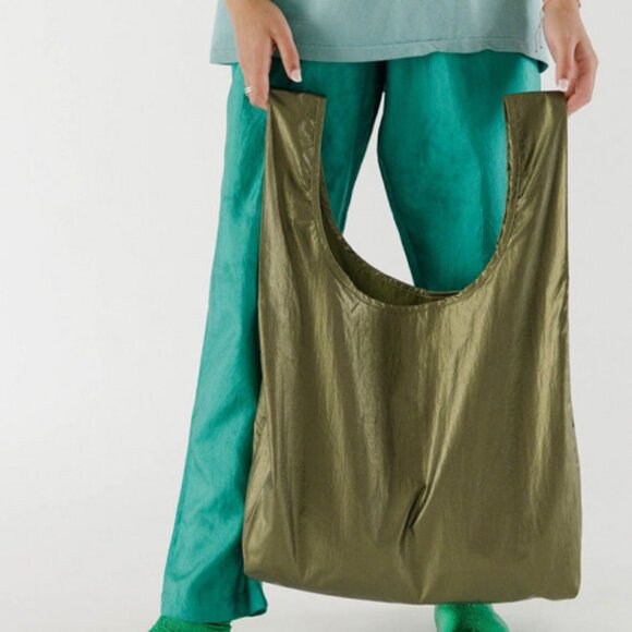 NWT Standard Baggu - Brass Metallic - Picture 5 of 5